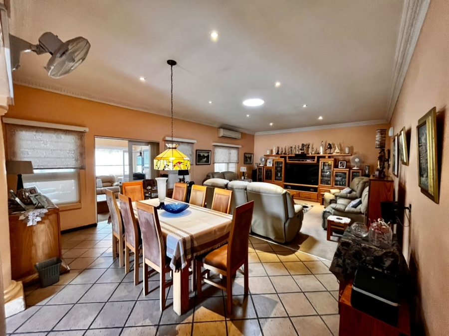 3 Bedroom Property for Sale in Protea Park North West